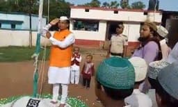 'ജനഗണമന' തെറ്റിച്ചു പാടുന്ന വിദ്യാഭ്യാസമന്ത്രി ; നാണമുണ്ടോയെന്ന് നിതീഷ്‌കുമാറിനോട് ആര്‍ജെഡി