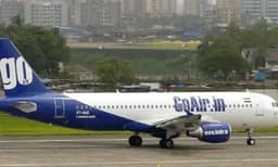 യാത്രക്കാരന് ഹൃദയാഘാതം; ഇന്ത്യയിലേയ്ക്കുള്ള വിമാനം പാകിസ്ഥാനില്‍ ഇറക്കി