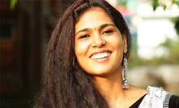 രഹ്ന സമൂഹമാധ്യമങ്ങളിലൂടെ അഭിപ്രായ പ്രകടനം നടത്തുന്നതു വിലക്കി ഹൈക്കോടതി; ഒരവസരം കൂടി മാത്രം...