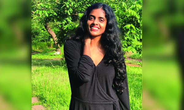 ഒരു മലയാളി പെണ്‍കുട്ടിയ്ക്കും സ്വപ്നം കാണാനാവാത്ത സ്വാതന്ത്ര്യം- കനിയുടെ ജീവിതം