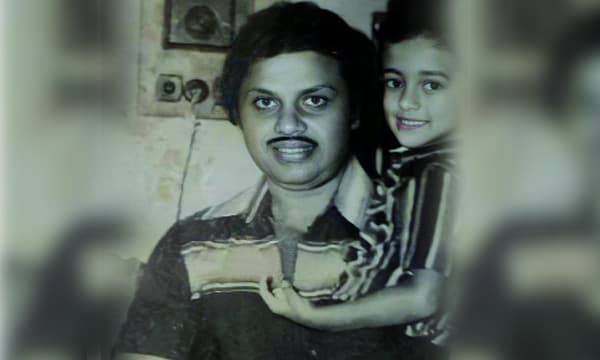 വേദനയോടെ ജയന്‍ ചോദിച്ചു, ‘എനിയ്ക്ക് ആരുണ്ട് ?’ ആക്ഷന്‍ രാജാവിന്റെ അറിയപ്പെടാത്ത ഓര്‍മ്മച്ചിത്രങ്ങള്‍