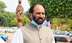 Telangana PCC chief Uttam Kumar resigns