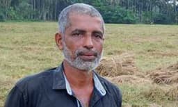 ഭാര്യയും കുട്ടികളും ഒപ്പമുള്ളവരും ആക്രമിക്കപ്പെട്ടേക്കാം; സിപിഎമ്മിനെതിരേ ചെറുത്തുനില്‍പ്പില്‍ ജീവന്‍ നഷ്ടപ്പെട്ടേക്കാം; മരണക്കുറിപ്പുമായി വയല്‍ക്കിളി നേതാവ്, പോലീസ് റീത്ത് വെയ്ക്കണമെന്നു സുരേഷ് കീഴാറ്റൂര്‍ 