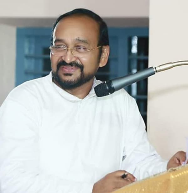 ബ്രദര്‍ കെ.ടി മാത്യു- പ്രിന്‍സിപ്പാള്‍, മാനേജര്‍