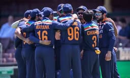 ബോക്‌സിങ് ഡേ ടെസ്റ്റിനുള്ള ടീമിനെ പ്രഖ്യാപിച്ചു; ശുഭ്മാന്‍ ഗില്ലും സിറാജും അരങ്ങേറ്റം കുറിക്കും