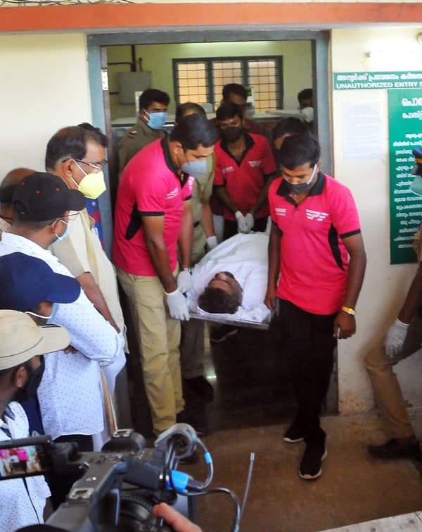 ഒറ്റച്ചാട്ടത്തില്‍ ആളെ കണ്ടെത്തി; ശരവേഗത്തില്‍ കരയിലെത്തിച്ചു, പക്ഷേ.. ;മലങ്കര ജലാശയത്തില്‍ അകപ്പെട്ട നിരവധി പേരെ മുങ്ങിയെടുത്ത് കരയ്‌ക്കെത്തിച്ച‌ ഷിനാജിന്റെ ഉള്ളുലച്ച അനിലിന്റെ മരണം