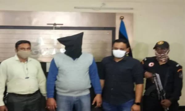 അധോലോക കുറ്റവാളി ദാവൂദിന്റെ കൂട്ടാളിയായ മലയാളി പിടിയില്‍