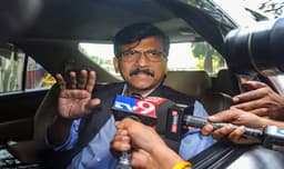 പി.എം.സി ബാങ്ക് തട്ടിപ്പ് കേസ്: ശിവസേന നേതാവ് സഞ്ജയ് റൗത്തിന്റെ ഭാര്യയ്ക്ക് എന്‍ഫോഴ്‌സ്‌മെന്റ് നോട്ടീസ് 