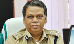 തർക്കഭൂമി ഒഴിപ്പിക്കുന്നതിനിടെ നെയ്യാറ്റിന്‍കരയില്‍ ദമ്പതികള്‍ മരിച്ച സംഭവം അന്വേഷിക്കാന്‍ ഉത്തരവിട്ട് ഡജിപി