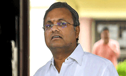 തമിഴ്‌നാട്ടില്‍ കോണ്‍ഗ്രസിന് ജംബോ കമ്മിറ്റിക്കൊണ്ട് പ്രയോജനം ഉണ്ടാകില്ല, വേണ്ടത് ശക്തമായ ഒരു കമ്മിറ്റി; കാര്‍ത്തി ചിദംബരം