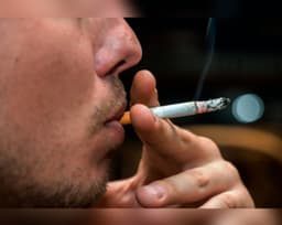 സിഗരറ്റ് ഉപയോഗം ; കുറഞ്ഞ പ്രായപരിധി കൂട്ടാനൊരുങ്ങി കേന്ദ്രസര്‍ക്കാര്‍