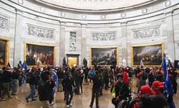 യുഎസ് കാപ്പിറ്റോള്‍ ആക്രമണത്തില്‍ മരണം നാലായി: വാഷിംഗ്ടണില്‍ നിരോധനാജ്ഞ, ട്രംപിനെതിരെ ലോക നേതാക്കള്‍