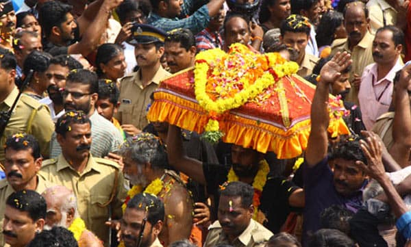 മകരവിളക്ക് 14-ന്; തിരുവാഭരണ ഘോഷയാത്ര നാളെ 