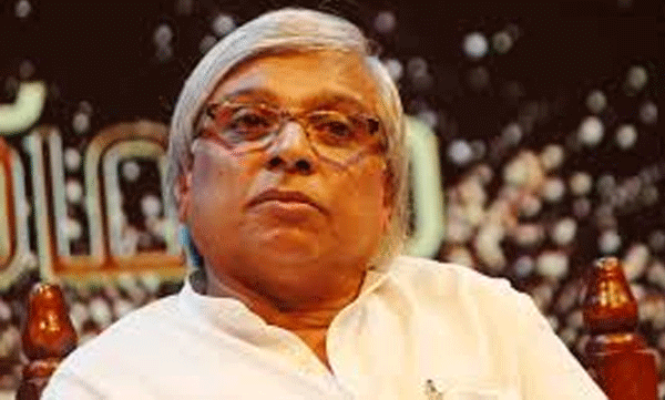 കമലിനെതിരെ പ്രതിഷേധം ശക്തം; ക്യാമ്പെയ്‌നുമായി കോണ്‍ഗ്രസ്, ചെയര്‍മാന്‍ സ്ഥാനത്തു നിന്നു നീക്കണമെന്ന് ബി.ജെ.പി. 