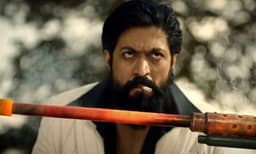 Karnataka health dept issues notice to Yash for 'K.G.F Chapter 2' smoking scene