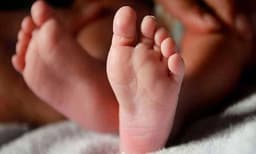 പീഡനത്തിന് ഇരയായ 16കാരി പ്രസവിച്ച കുഞ്ഞ് പാൽ കുടിക്കുന്നതിനിടെ മരിച്ചു 