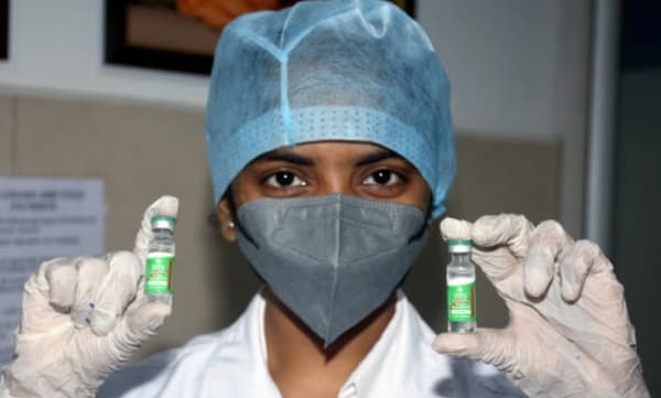 ആരോഗ്യ പ്രവര്‍ത്തകര്‍ മടികൂടാതെ വാക്‌സിന്‍ സ്വീകരിക്കണം; നീതി ആയോഗ് അംഗം ഡോ. പോള്‍