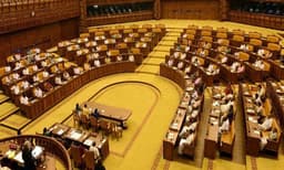 സിഎജി റിപ്പോര്‍ട്ടിനെതിരേ നിയമസഭ പ്രമേയം പാസ്സാക്കി ; കിഫ്ബിയ്‌ക്കെതിരേയുള്ള മുന്ന് പേജുകള്‍ തള്ളി