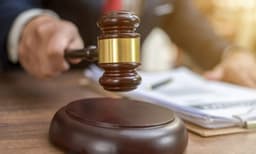 ബലാത്സംഗത്തിനിരയായ 13കാരിയ്ക്ക് ഗര്‍ഭച്ഛിദ്രം നടത്താന്‍ അനുമതി നിഷേധിച്ച് കോടതി വിധി 