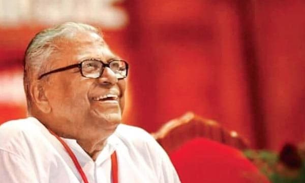 വി.എസ് ഭരണപരിഷ്‌കാര കമ്മീഷന്‍ അധ്യക്ഷ സ്ഥാനം രാജിവെച്ചു