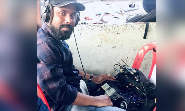 ഇന്ത്യന്‍ അടുക്കളയിലെ ശബ്ദലേഖകന്‍ 