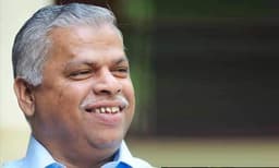 എം വി ജയരാജന്റെ ആരോഗ്യസ്ഥിതിയില്‍ പുരോഗതി ; കോവിഡ് ഫലം നെഗറ്റീവ് 