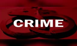 അറുപതുകാരി വീട്ടിനുള്ളിൽ മരിച്ച നിലയിൽ; ഒപ്പമുണ്ടായിരുന്ന യുവാവിനെ കാണാതായി ; കൊലപാതകമെന്നു ബന്ധുക്കൾ