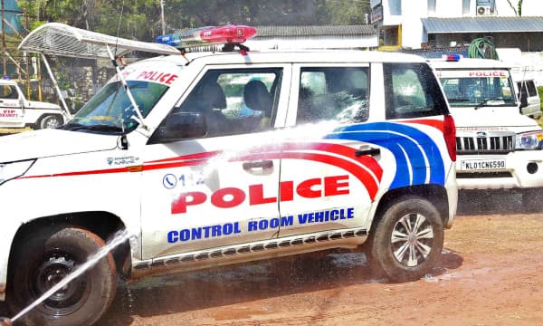 ഗുരുതര അഴിമതി : ഇടുക്കിയിലെ ആറ് പോലീസ് കാന്റീനുകള്‍ പൂട്ടി ; പോലീസുകാരെക്കൊണ്ട് ഹോട്ടല്‍ പണി ചെയ്യിക്കരുത്