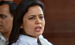 മുന്‍ ചീഫ് ജസ്റ്റിസിനെതിരായ പരാമര്‍ശം; മഹുവയ്‌ക്കെതിരെ അവകാശ ലംഘന നോട്ടീസുമായി ബിജെപി
