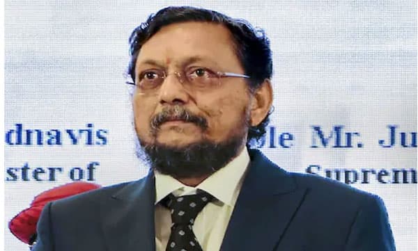 ചീഫ് ജസ്റ്റീസ് എസ്.എ ബോബ്‌ദെ അടുത്ത മാസം വിരമിക്കുന്നു; പിന്‍ഗാമിയെ ശിപാര്‍ശ ചെയ്യാതെ 