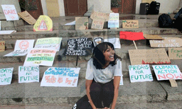 ഗ്രെറ്റ ടൂള്‍കിറ്റ് കേസ്: യുവ പരിസ്ഥിതി പ്രവര്‍ത്തക ബംഗളൂരുവില്‍ അറസ്റ്റില്‍ 