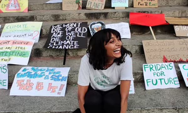 ടൂള്‍ കിറ്റ് കേസ്; ദിഷ രവിയെ അറസ്റ്റ് ചെയ്ത സംഭവത്തില്‍ ഇടപെട്ട് ഡല്‍ഹി വനിതാ കമ്മീഷന്‍