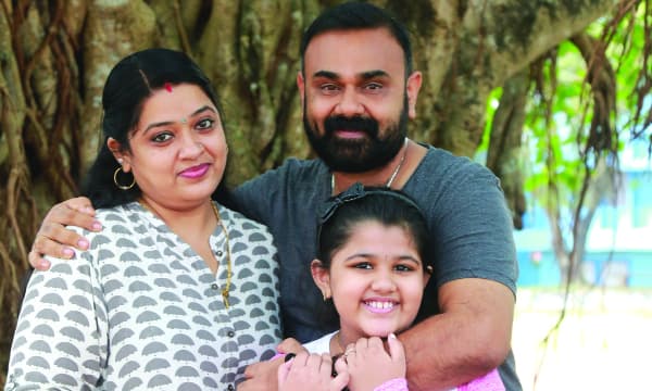 സകുടുംബം ഷാജു 