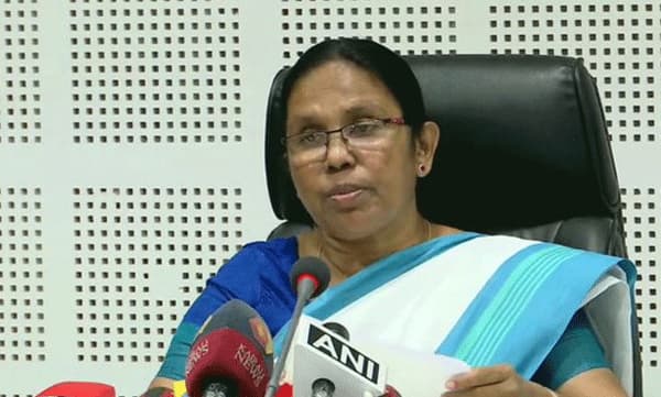 വാക്‌സിനേഷന്‍ നഷ്ടമായ ആരോഗ്യപ്രവര്‍ത്തകര്‍ക്ക് വീണ്ടും അവസരം നല്‍കണം; കേന്ദ്രത്തിന് കത്തയച്ച് ആരോഗ്യമന്ത്രി 