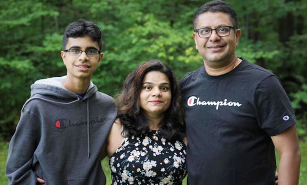 നാം എ​‍ത്ര നിസ്സഹായര്‍... കൊറോണ നല്‍കിയ പാഠം; അതിജീവനത്തിന് സഹായിച്ച വലിയ മനസ്സുകൾ... ഭൂമിയിലെ മാലാഖമാർ
