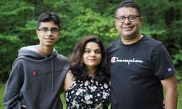 നാം എ​‍ത്ര നിസ്സഹായര്‍... കൊറോണ നല്‍കിയ പാഠം; അതിജീവനത്തിന് സഹായിച്ച വലിയ മനസ്സുകൾ... ഭൂമിയിലെ മാലാഖമാർ