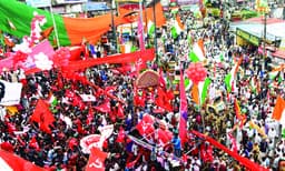 ചര്‍ച്ചകള്‍ അവസാന ലാപ്പില്‍: സ്ഥാനാര്‍ഥികളെ ഉടനറിയാം ; പ്രചരണത്തില്‍ മേല്‍ക്കോയ്മ നേടാന്‍ മുന്നണികള്‍