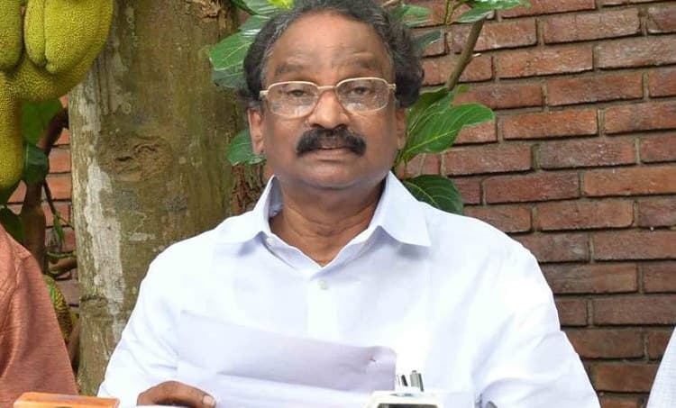 ഭാര്യയുടെ പേരുവെച്ചുള്ള വാർത്ത  മുന്‍കൂട്ടി തയ്യാറാക്കിയ തിരക്കഥയെന്ന് എ.കെ. ബാലന്‍
