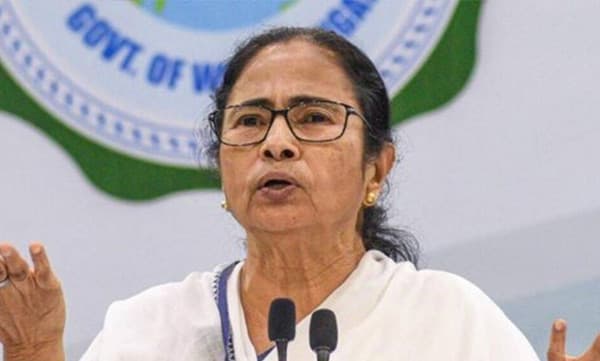 സിറ്റിംഗ് സീറ്റില്‍ മത്സരിച്ചാല്‍, മമതയെ നേരിടാന്‍ ബിജെപി കേന്ദ്രമന്ത്രിയെ ഇറക്കും ; പഴയപോലെയല്ല കാര്യങ്ങളെന്ന് മുന്നറിയിപ്പ്