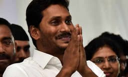 ആന്ധ്രപ്രദേശ് തദ്ദേശ തിരഞ്ഞെടുപ്പ്; വൈഎസ്ആര്‍ കോണ്‍ഗ്രസ് മുന്നേറ്റം, ബിജെപിയ്ക്കും കോണ്‍ഗ്രസിനും തിരച്ചടി