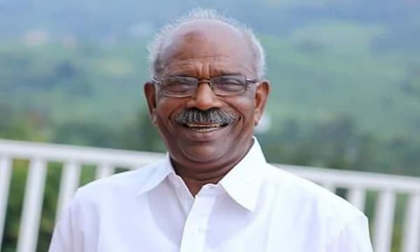 'കള്ളനും രാഷ്ട്രീയ വഞ്ചകനുമായ തിരുവഞ്ചൂർ തന്നെ കള്ളക്കേസിൽ കുടുക്കി'; തിരുവഞ്ചൂര്‍ 'പരനാറി'യെന്ന് മന്ത്രി എം. എം മണി