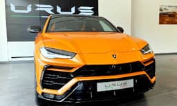 ലാംബോർഗിനി ഉറുസ് പേൾ ക്യാപ്സ്യൂൾ എഡിഷൻ ഇന്ത്യയിൽ എത്തി 