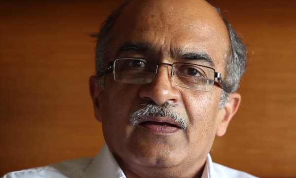 ജോലി ആവശ്യപ്പെടുന്ന യുവാക്കള്‍ക്ക് ബിജെപി സ്ഥാനാര്‍ത്ഥിത്വം : ട്രോളുമായി പ്രശാന്ത് ഭൂഷണ്‍