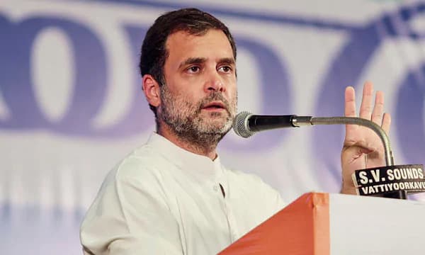 കോണ്‍ഗ്രസിനെ കുടുംബം മാത്രം ഭരിക്കുമ്പോഴാണ് രാഹുല്‍ മോഡിയെ ഏകാധിപതിയെന്ന് വിളിക്കുന്നത് : പ്രഹ്ലാദ് ജോഷി