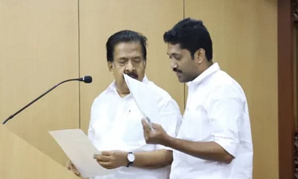 മത്സരിക്കാനുറച്ച് കോണ്‍ഗ്രസ് വിമതന്‍: ചെന്നിത്തലയ്‌ക്കെതിരെ 'താക്കോല്‍' ചിഹ്നത്തില്‍ മത്സരിക്കും 