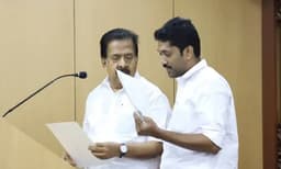 മത്സരിക്കാനുറച്ച് കോണ്‍ഗ്രസ് വിമതന്‍: ചെന്നിത്തലയ്‌ക്കെതിരെ 'താക്കോല്‍' ചിഹ്നത്തില്‍ മത്സരിക്കും 