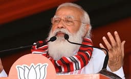 ആംഫി ഇരകള്‍ക്ക് കേന്ദ്രം അയച്ച ദുരിതാശ്വാസം എവിടെപ്പോയി? മെയ് 2 ന് മമത പുറത്തേക്ക് വാതില്‍ തുറക്കുമെന്ന് മോഡി