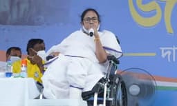 രണ്ടാംഘട്ട വോട്ടെടുപ്പിന് മുന്നോടിയായി മമത നന്ദിഗ്രാമിലേക്ക്