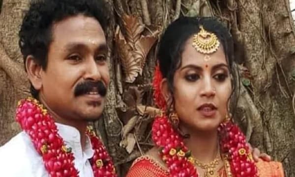 വധുവിനെ അന്വേഷിച്ച് ഫേസ് ബുക്ക് പോസ്റ്റ് ; നടന്‍ വിജിലേഷിന് കൂട്ടായി സ്വാതി 