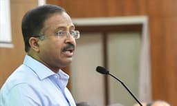 രാജ്യസഭാ തിരഞ്ഞെടുപ്പ്; തിര. കമ്മീഷന്റെ നിലപാട് ന്യായീകരിച്ച് വി മുരളീധരന്‍ 